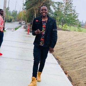 Meet your Posher, Beniel